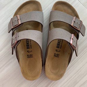 Birkenstock Arizona Birkibuc Sandal in Mocha